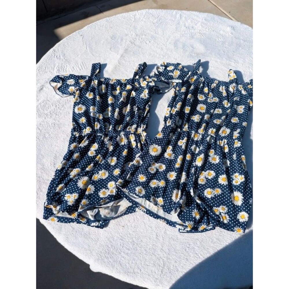 2 rompers 5t